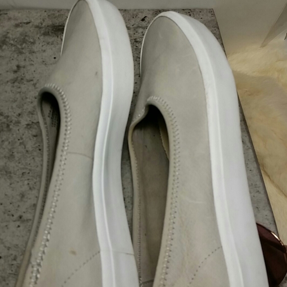 Women's Grey Slip On Leather Shoes - Picture 10 of 10